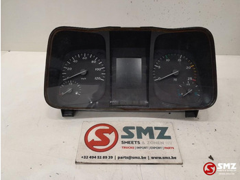 Dasbor MERCEDES-BENZ