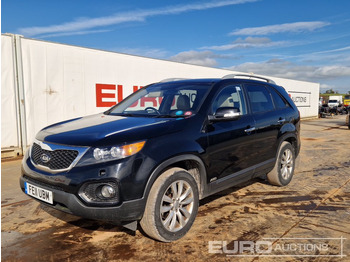 Mobil SUV KIA