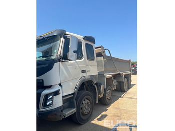 Truk jungkit VOLVO FMX 450