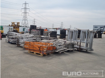 Membangun inventaris Bundle of Folding Aluminium Scaffolding (5 of), Bundle of Folding Fiberglass Scaffolding, Bundle of Aluminium Scaffolding (3 of), Aluminium Staging Boards (3 of): gambar 5