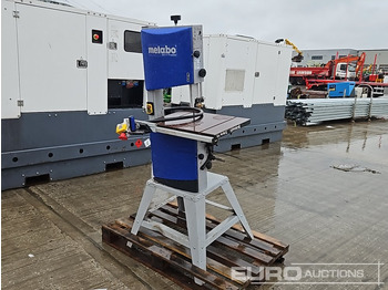 Membangun inventaris