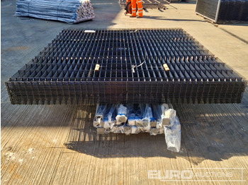 Membangun inventaris Unused Galvanised & Powder Coated Heavy Duty (5mm) Wire Mesh Fencing, 25 x H2.4m x W2.2m Panels, 26 x 60mm x 60mm x3m Posts, with Fittings (Black): gambar 4