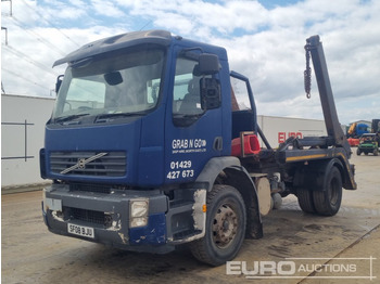 Truk skip loader VOLVO