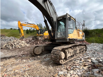 Ekskavator perayap VOLVO EC460