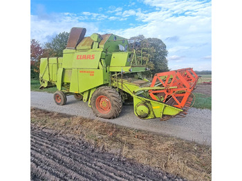 Mesin pemanen CLAAS