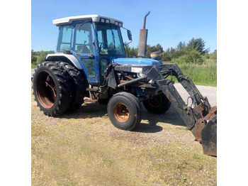 Traktor FORD
