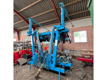 Peralatan menabur MONOSEM