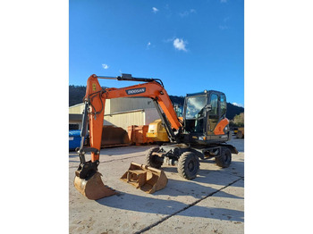 Ekskavator roda DOOSAN DX57W