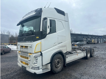 Truk sasis VOLVO FH13 540
