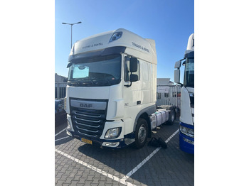 Tractor head DAF XF 460