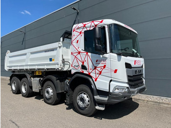 Truk jungkit DAF XD 450