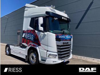 Tractor head DAF XF 530