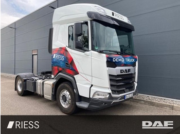 Tractor head DAF XF 530