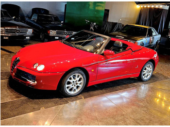 Mobil sedan ALFA ROMEO