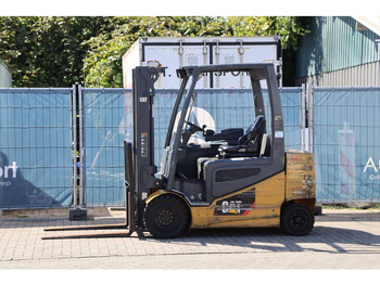 Forklift listrik CATERPILLAR