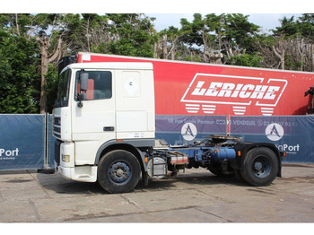 Truk sasis DAF XF 95