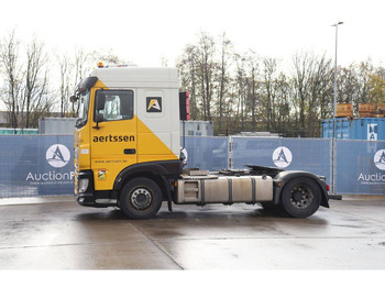 Truk sasis DAF XF 480