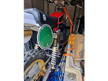 Sepeda motor Husqvarna 250 (oldtimer): gambar 3