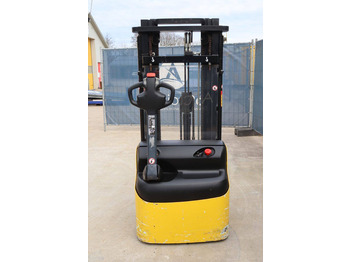 Penumpuk Hyundai 10 LS-7: gambar 5