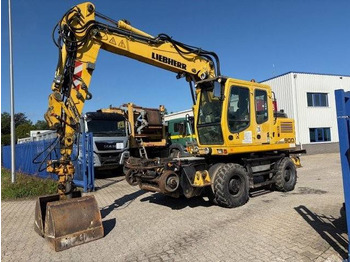 Ekskavator roda LIEBHERR A 900