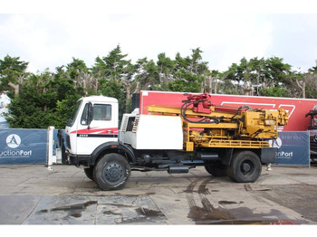Truk derek MERCEDES-BENZ