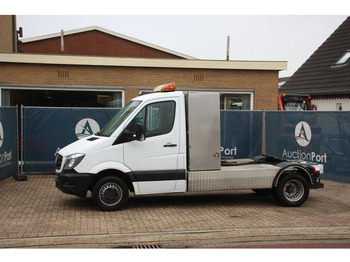 Truk sasis MERCEDES-BENZ Sprinter