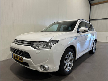 Mobil SUV MITSUBISHI