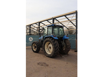 Traktor New Holland TS100: gambar 3