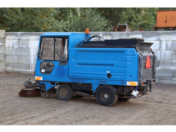 Penyapu jalan Schmidt SK152S: gambar 3 Penyapu jalan Schmidt SK152S: gambar 3