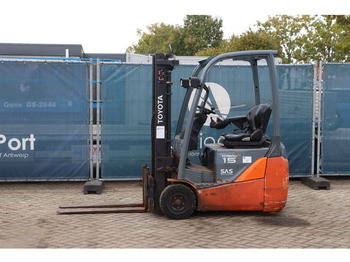 Forklift listrik TOYOTA