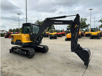 Ekskavator perayap Volvo EC55D: gambar 3
