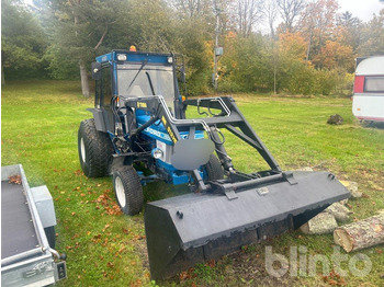 Traktor FORD