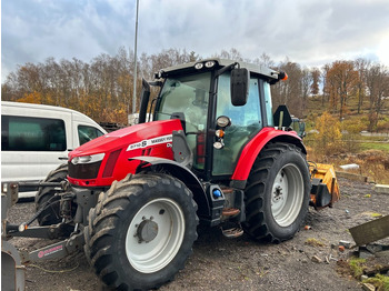 Traktor MASSEY FERGUSON 5710