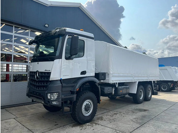 Truk dengan terpal samping MERCEDES-BENZ Arocs