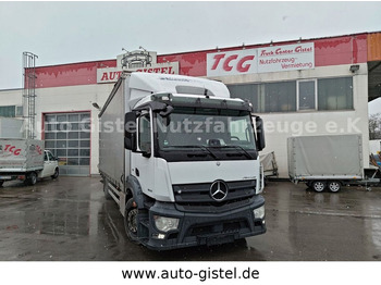Truk dengan terpal samping MERCEDES-BENZ Antos 1833