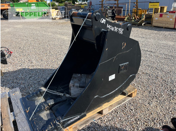 Ember ekskavator CATERPILLAR