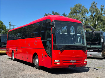 Bus pariwisata MAN Lion's Coach