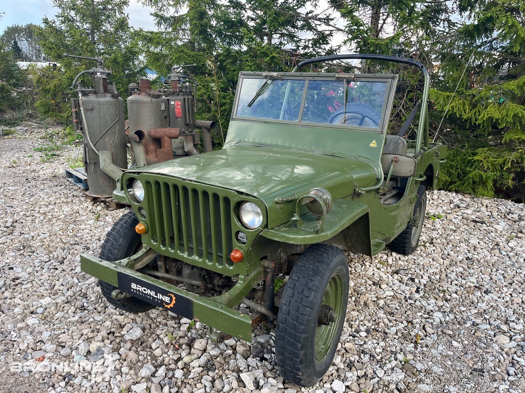 1956 MB Willys Overland 2.2 39kW 4x4 - Mobil: gambar 2 1956 MB Willys Overland 2.2 39kW 4x4 - Mobil: gambar 2