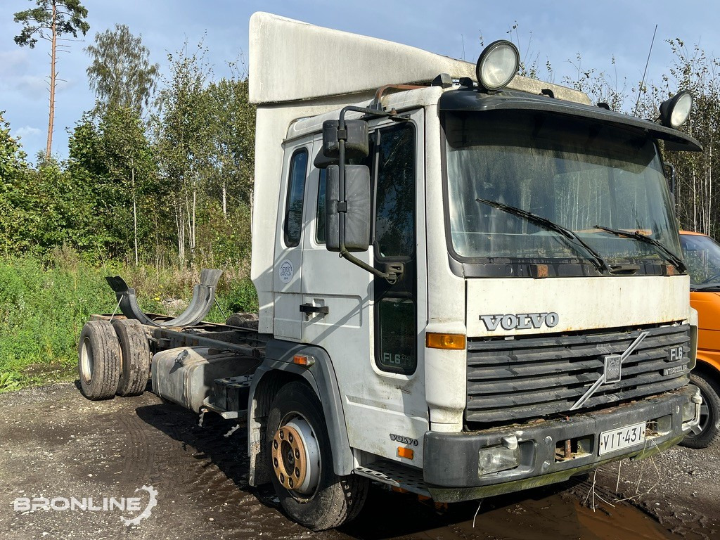 1999 Volvo FL6 Chassis 4x2 N2 - Truk sasis: gambar 1 1999 Volvo FL6 Chassis 4x2 N2 - Truk sasis: gambar 1