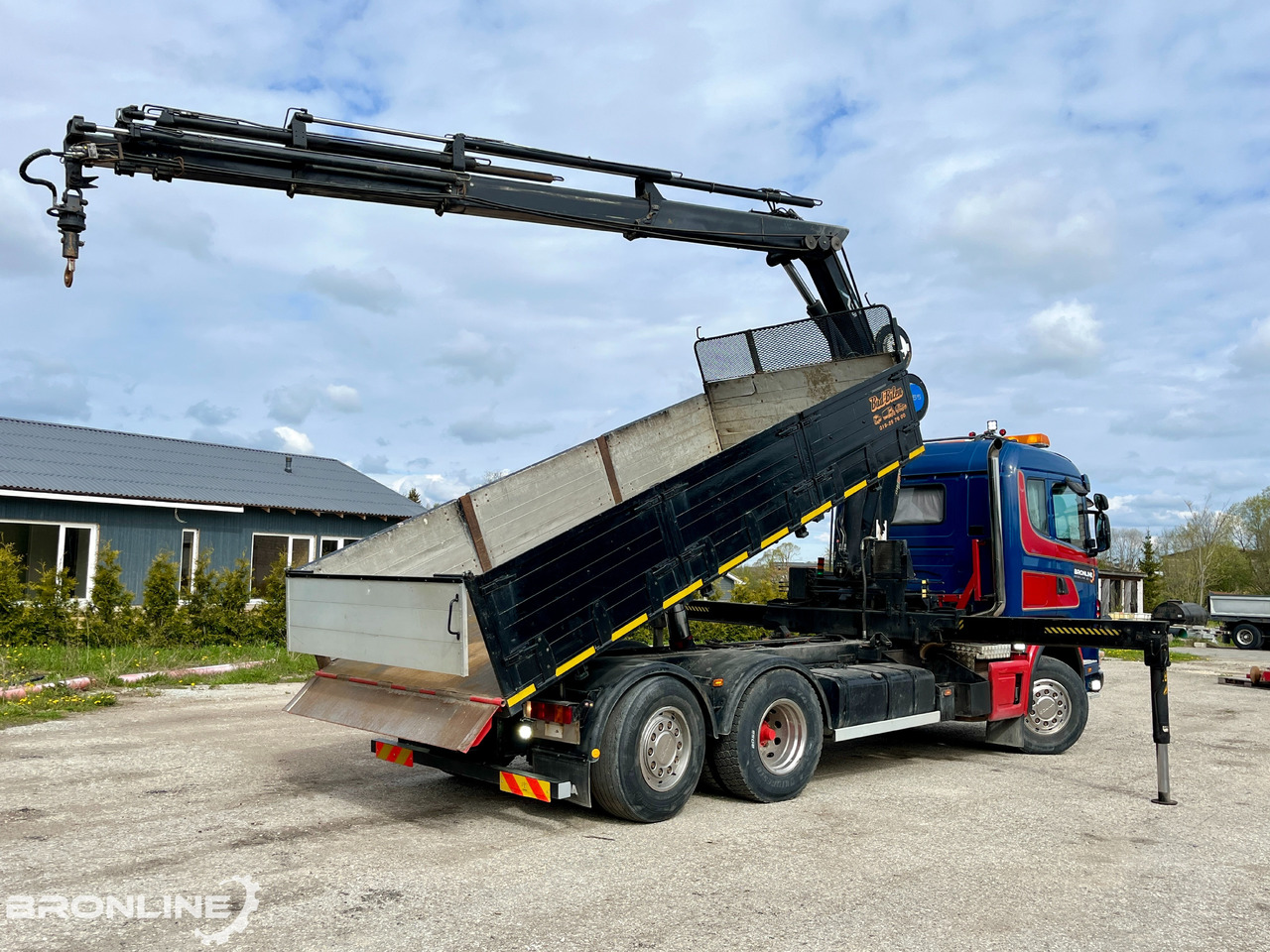 2002 SCANIA R114 6X2*4 Tipper+HIAB 166-e5 crane - Truk jungkit, Truk derek: gambar 5 2002 SCANIA R114 6X2*4 Tipper+HIAB 166-e5 crane - Truk jungkit, Truk derek: gambar 5