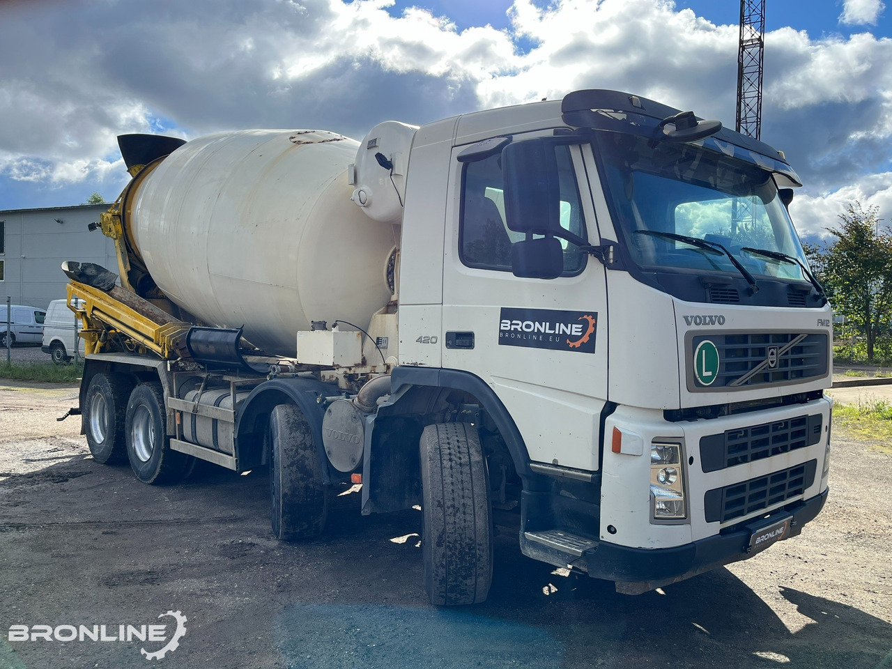 2004 Volvo FM12 420 8x4 Intermix 10m³ - Truk pengaduk beton: gambar 2 2004 Volvo FM12 420 8x4 Intermix 10m³ - Truk pengaduk beton: gambar 2