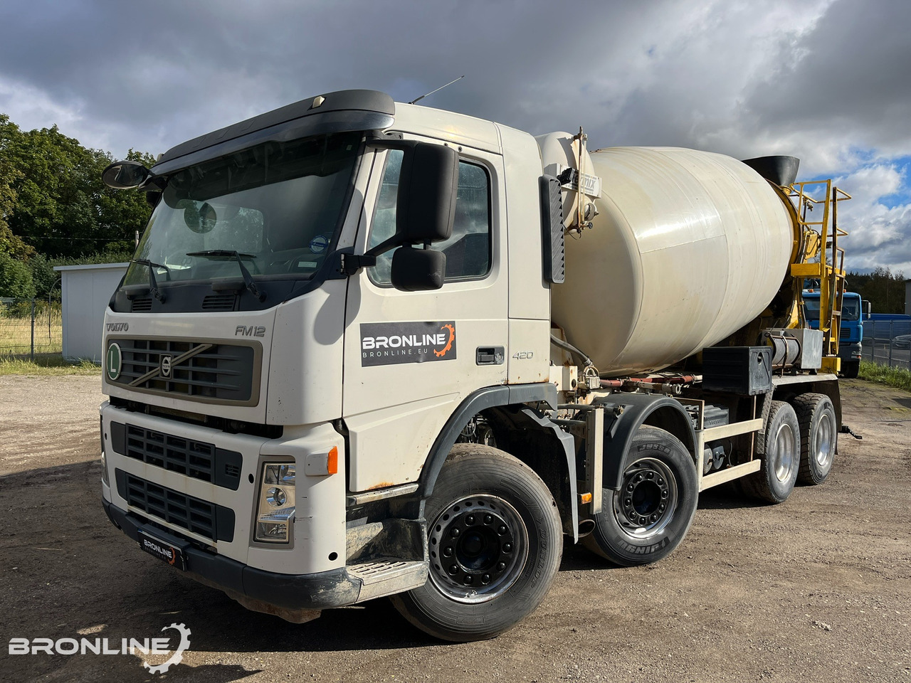 2004 Volvo FM12 420 8x4 Intermix 10m³ - Truk pengaduk beton: gambar 1 2004 Volvo FM12 420 8x4 Intermix 10m³ - Truk pengaduk beton: gambar 1