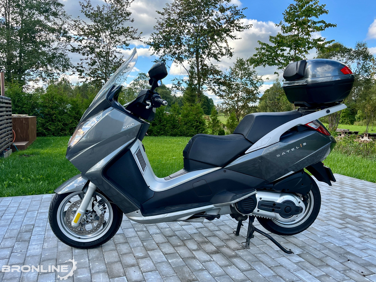 2010 PEUGEOT SATELIS 500cc - Sepeda motor: gambar 4 2010 PEUGEOT SATELIS 500cc - Sepeda motor: gambar 4