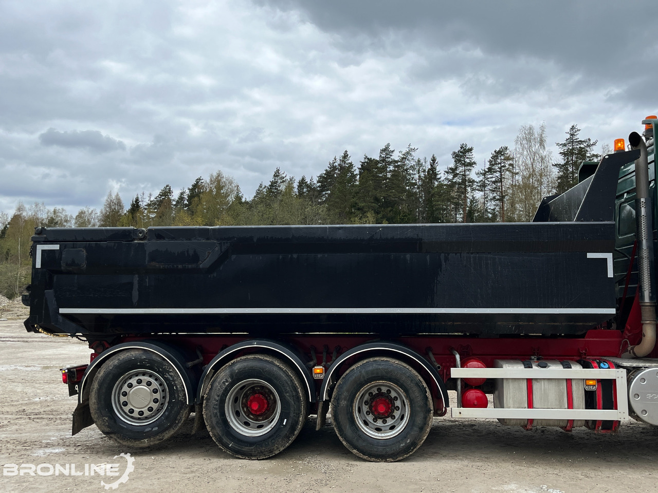 Truk jungkit 2013 V8 SCANIA R560 8X4 Tipper/Kallur/Retarder: gambar 9