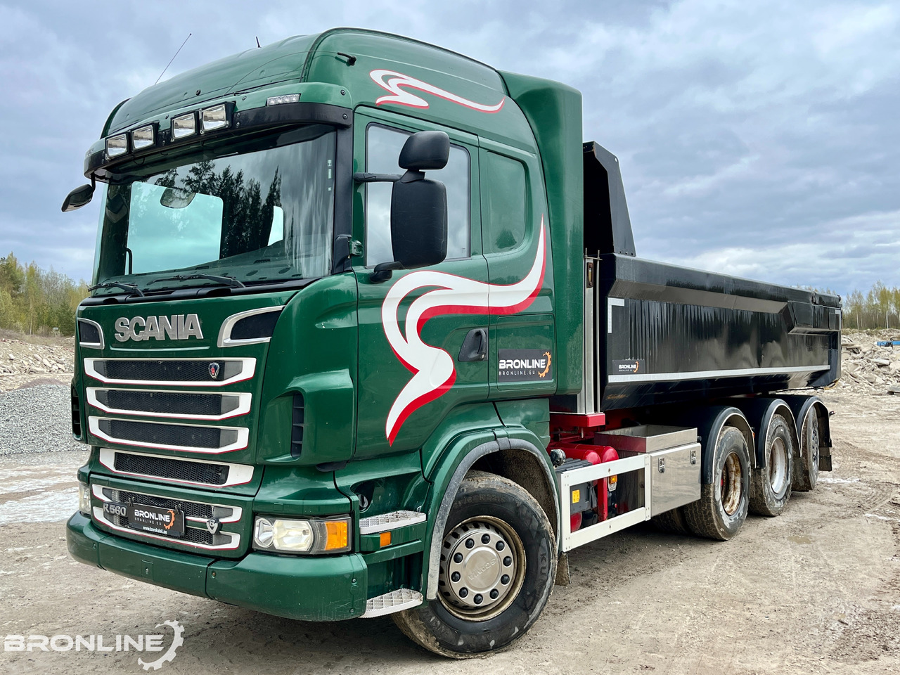 2013 V8 SCANIA R560 8X4 Tipper/Kallur/Retarder - Truk jungkit: gambar 5 2013 V8 SCANIA R560 8X4 Tipper/Kallur/Retarder - Truk jungkit: gambar 5