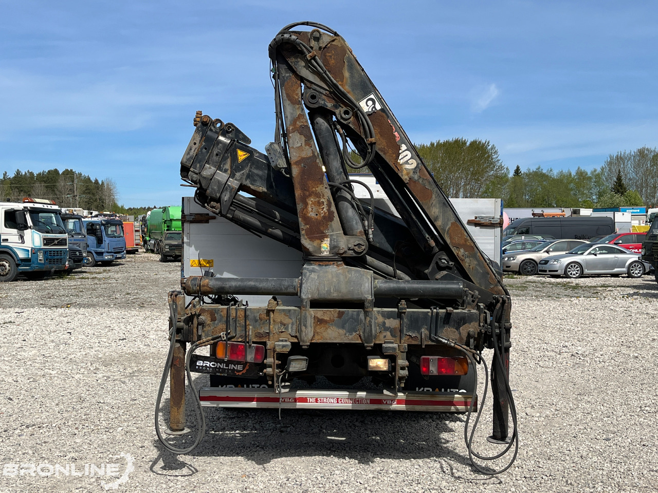 2000 Volvo FL220 4x2 + Hiab 102-4 - Peralatan lainnya: gambar 5 2000 Volvo FL220 4x2 + Hiab 102-4 - Peralatan lainnya: gambar 5
