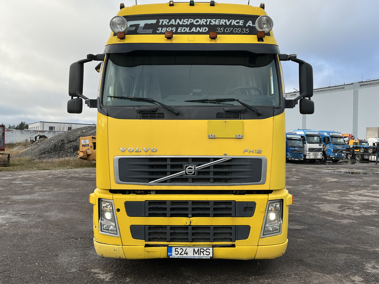 Volvo FH12 Flatbed 2005 - Truk flatbed: gambar 2 Volvo FH12 Flatbed 2005 - Truk flatbed: gambar 2
