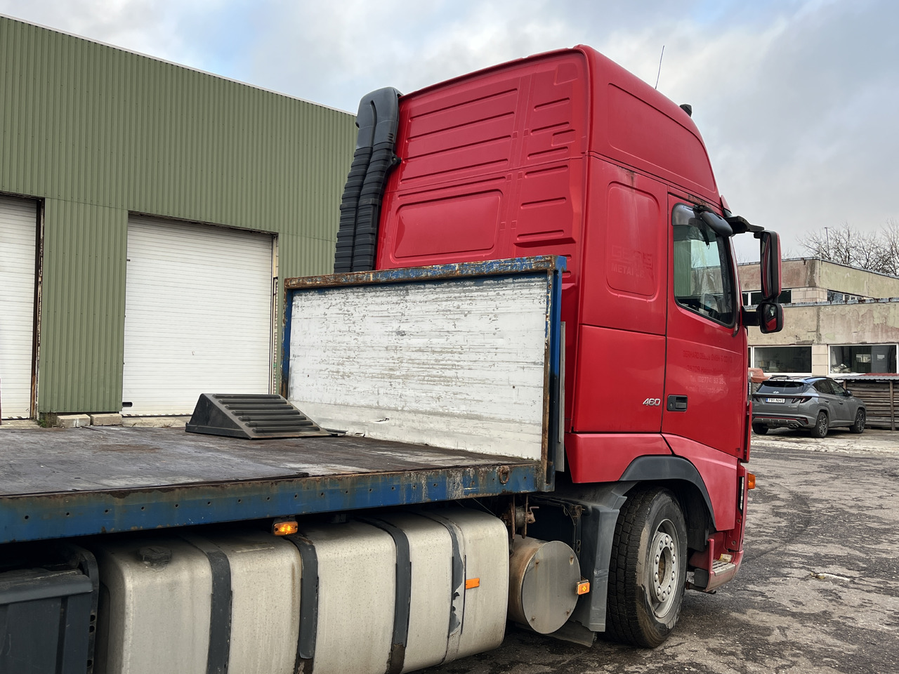 Volvo FH12 Flatbed Automatic 2006 - Truk flatbed: gambar 5 Volvo FH12 Flatbed Automatic 2006 - Truk flatbed: gambar 5