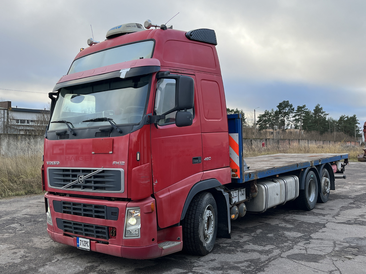 Volvo FH12 Flatbed Automatic 2006 - Truk flatbed: gambar 1 Volvo FH12 Flatbed Automatic 2006 - Truk flatbed: gambar 1