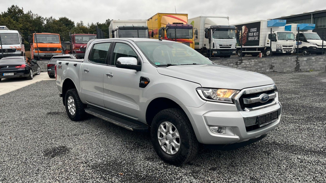 Ford Ranger XLT Doppelkabine 4x4 - Mobil SUV: gambar 3 Ford Ranger XLT Doppelkabine 4x4 - Mobil SUV: gambar 3